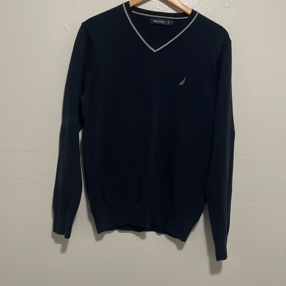 Used Men’s Medium Nautica sweater